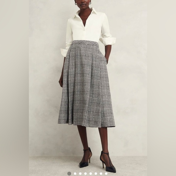 Piombo Dresses & Skirts - Piombo Midi Length Full Plaid Skirt